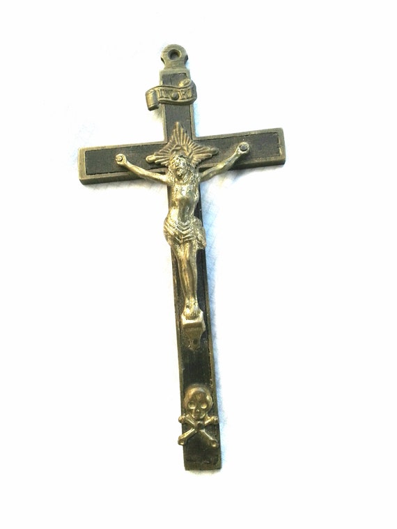Antique Crucifix Christ Inri Cross Pendant Detailed Metal And Inlay Wood Skull Crossbones Early 1900 S Era - Old Inri Cross Pendant Antique Crucifix Christ Inri Cross Pendant Detailed Metal And Inlay Wood Skull Crossbones Early 1900 S Era - Old Inri Cross Pendant