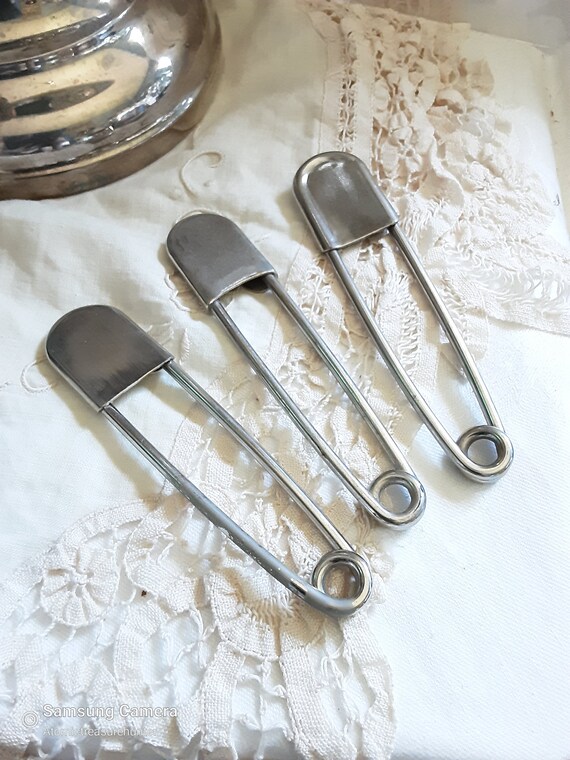 nifty vintage horse blanket Gem