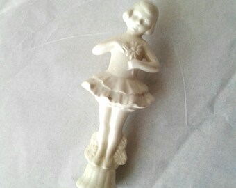 Vintage Ballerina Young Girl Finial Topper *Ceramic Cottage Cream White * RARE Beauty *Vintage Ballet * Dancer * Flowers Accent Piece *