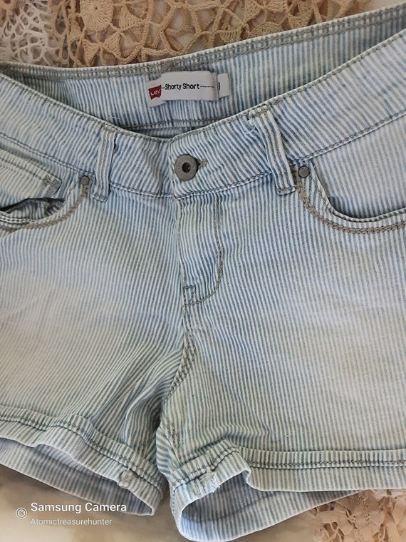 Vintage Shorts * Levi * Faded Blue and White Strip