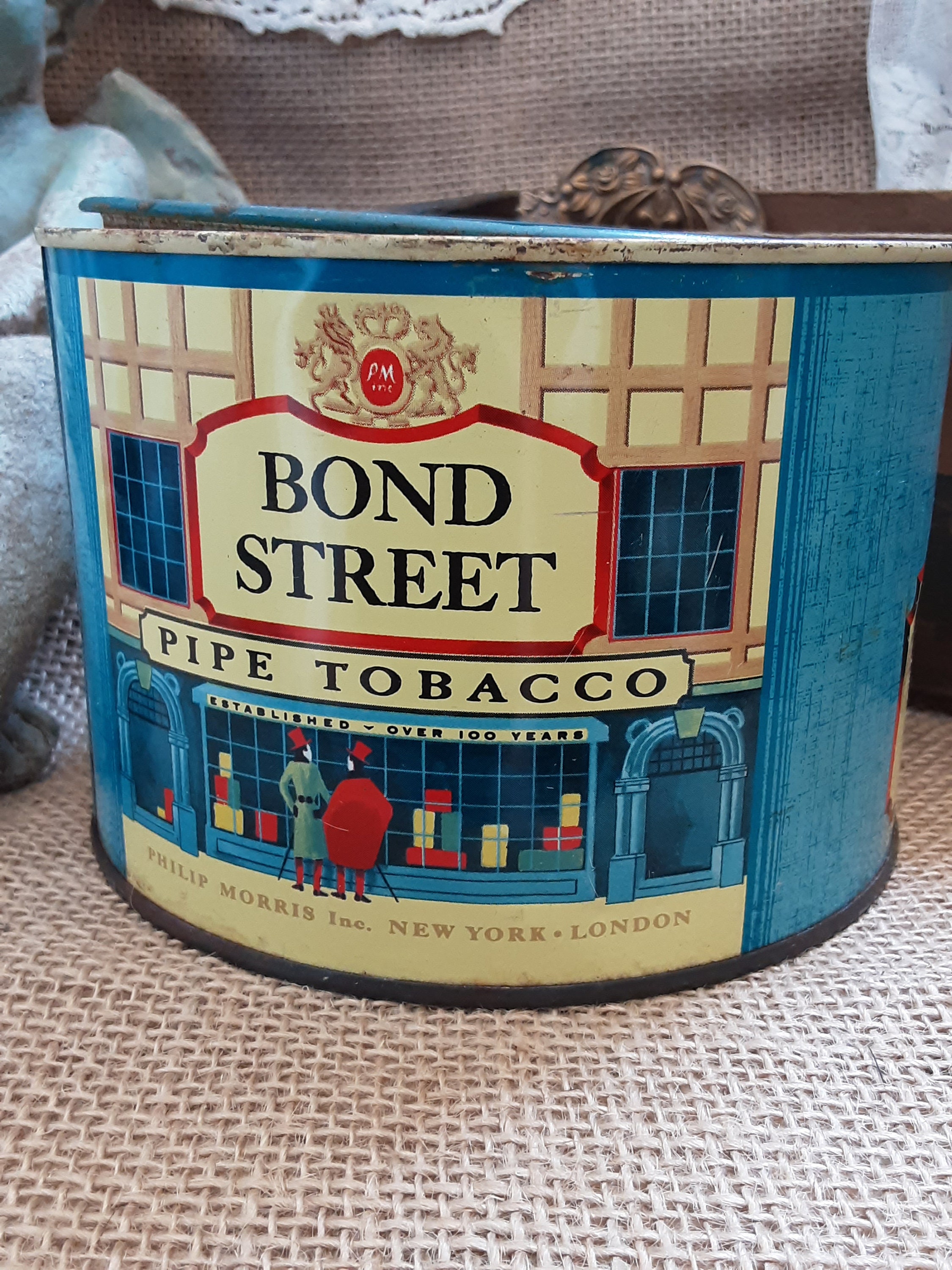 Vintage Round Tin Bond Street Pipe Tobacco New York image pic