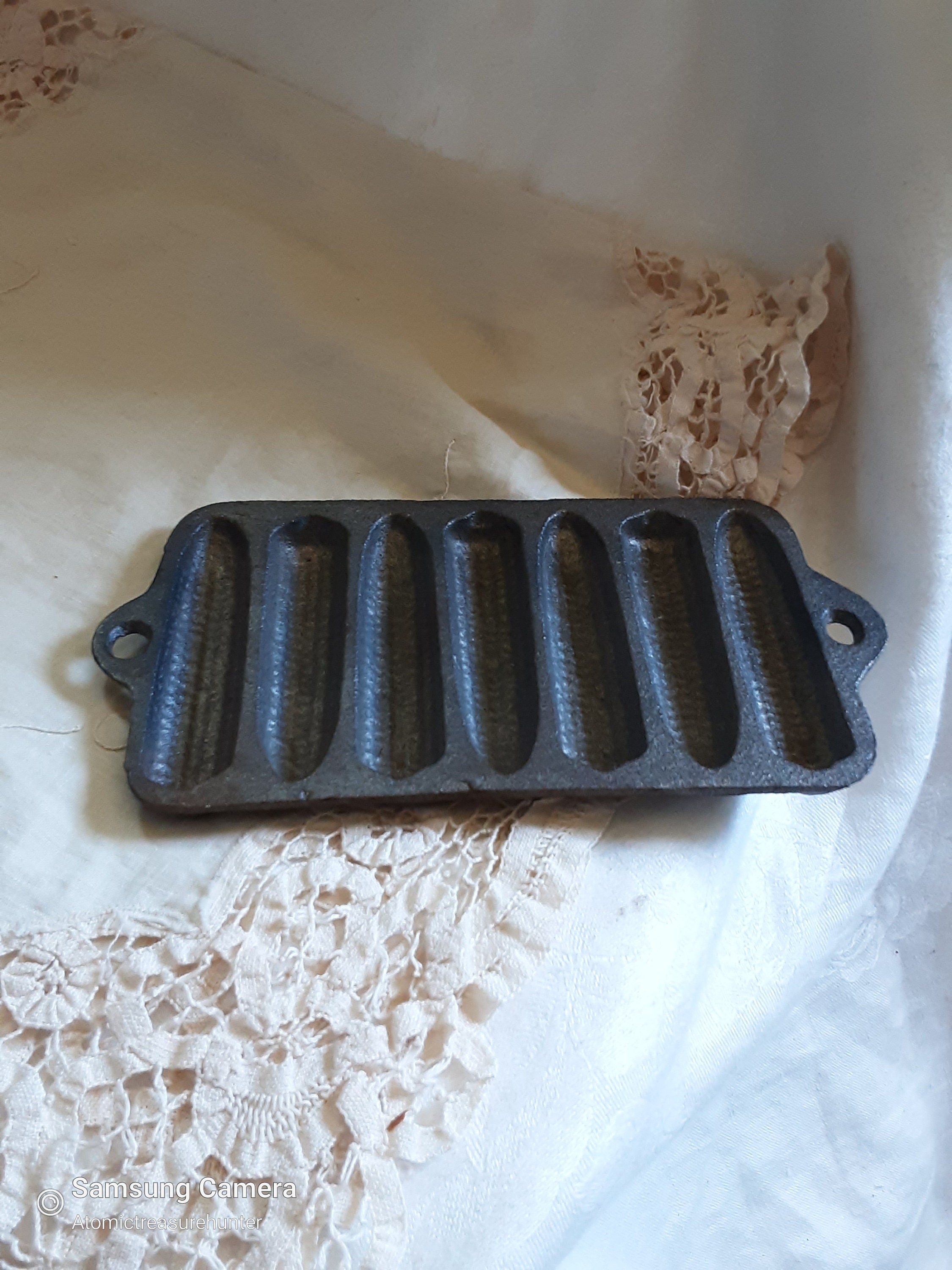 Vintage Lodge Cast Iron Corn Stick Baking Pan, Cornbread Stick Pan With 5  Molds, Vintage Cast Iron Kitchenware, Farm House Kitchen Decor 