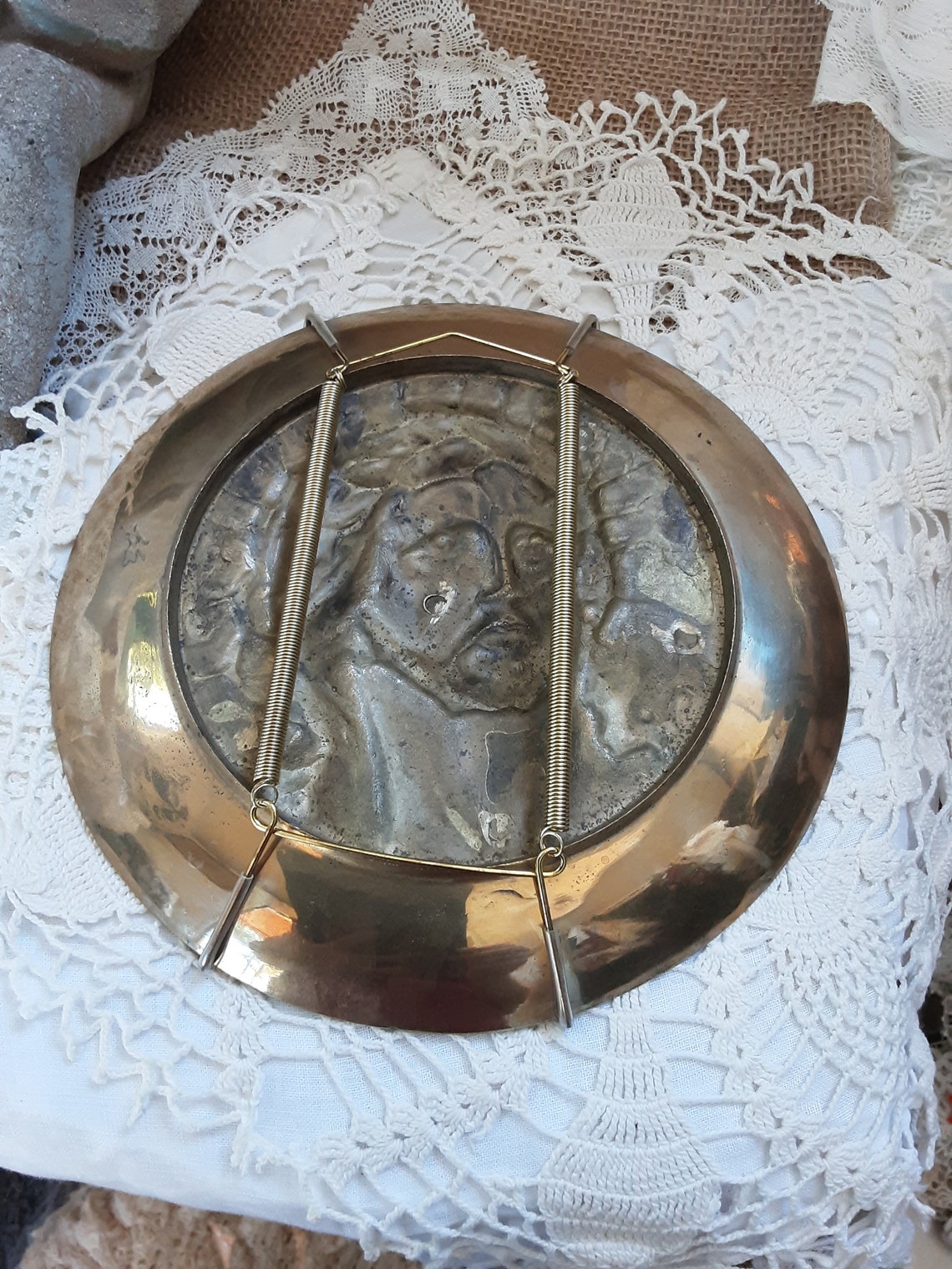Vintage Brass Plate Jesus Crown Of Thornes Detailed Raised Etsy