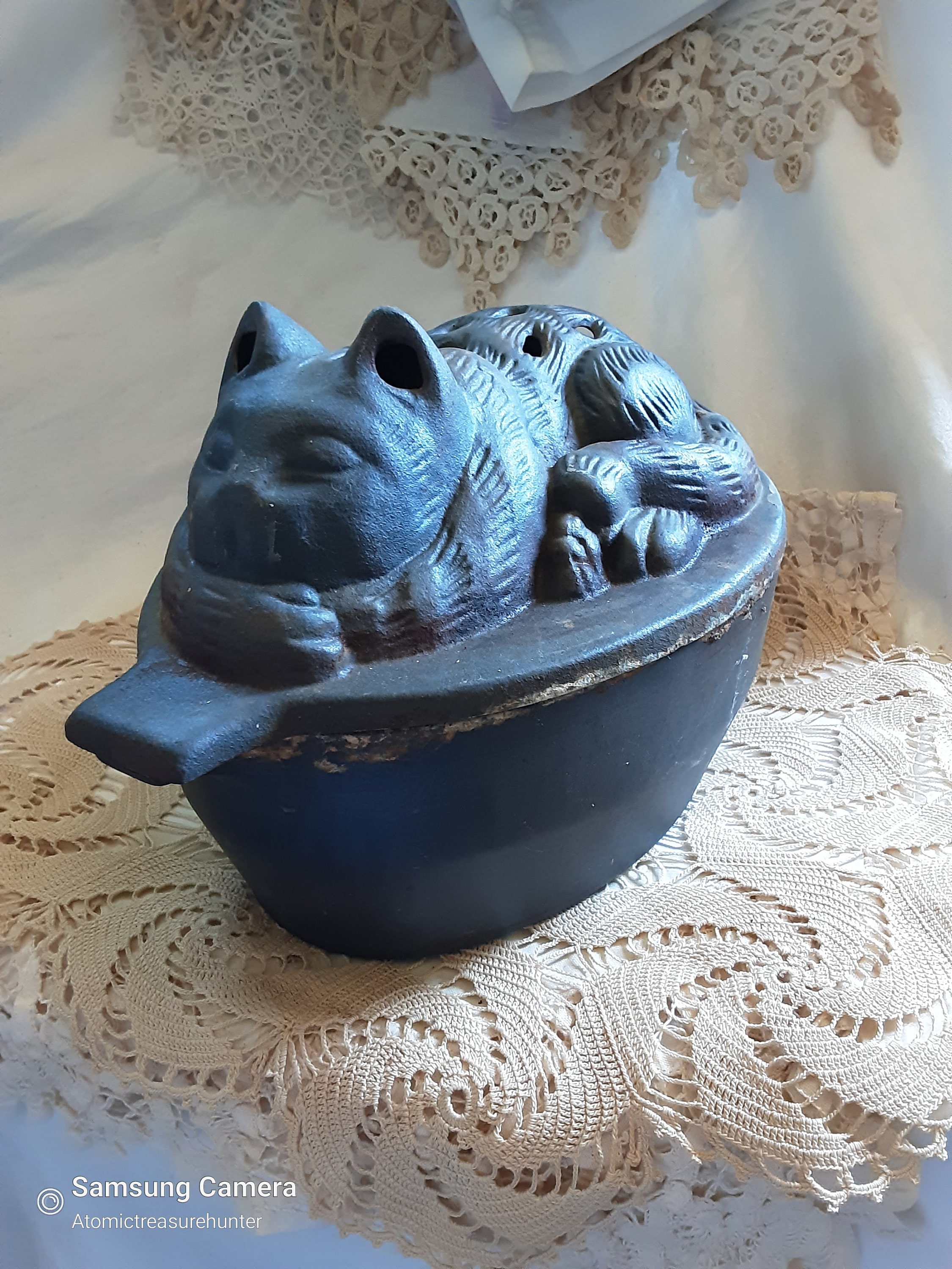 Vintage Cast Iron Cat Humidifier Stove Top Pot With Lid 