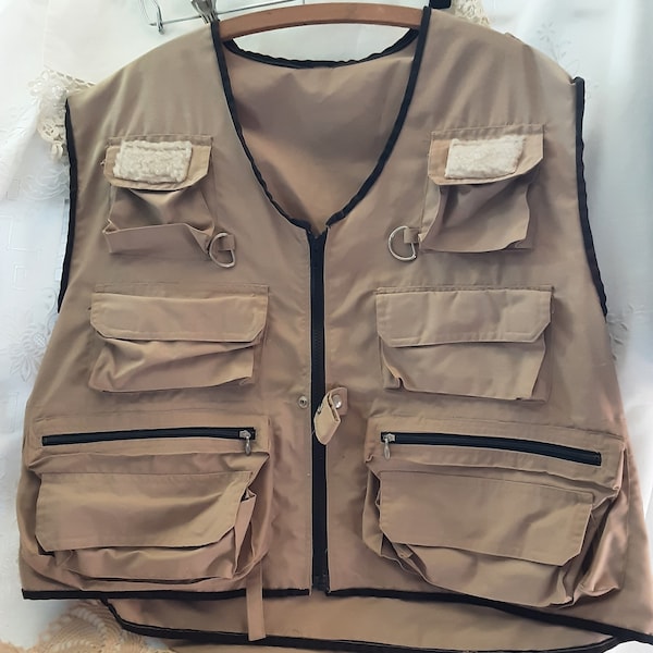 Vintage Fly Fishing Vest * Mens est size L / XL * Stream / Trout Fishing * Camping Outdoors