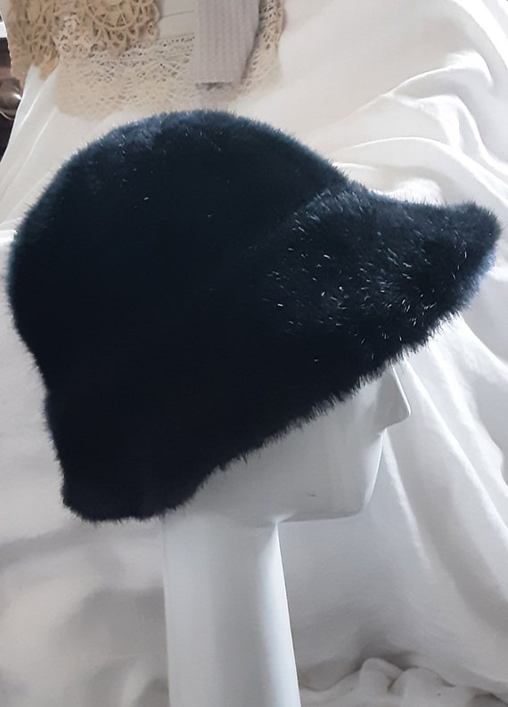 Faux Fur Hat * Vintage Bucket Style Black Hat * Wi