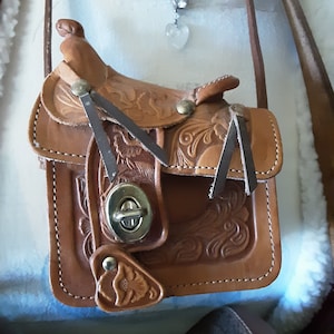 Rare Vintage 1990s Double Twist Lock Closure Zip Front Panel Handbag