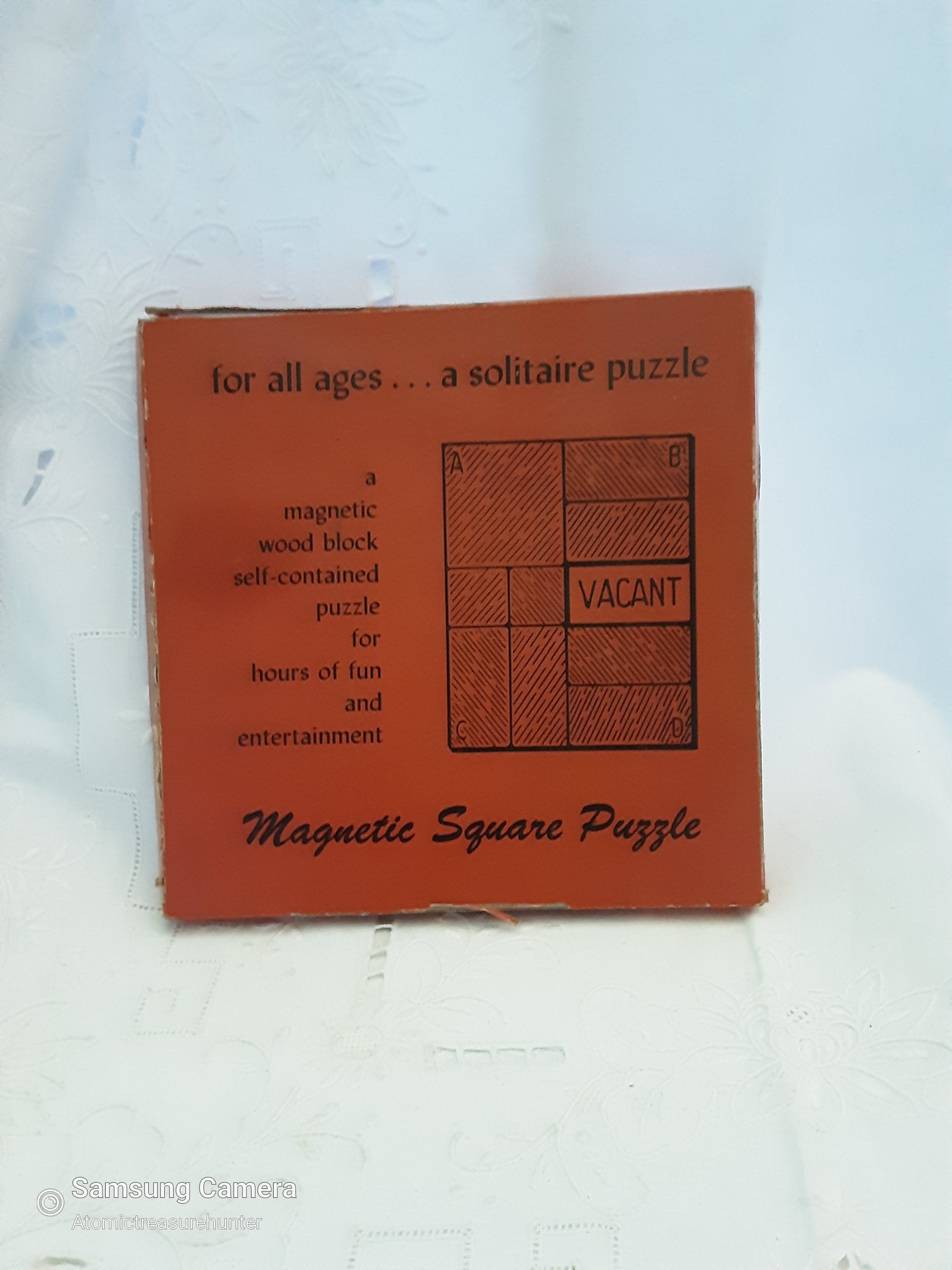 Dureke & Sons Wood Magnetic Square Solitaire Puzzle 1961