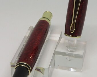 oo - Keen Handcrafted Handmade Burgundy Executive Magnetic Rollerball Pen in Gold