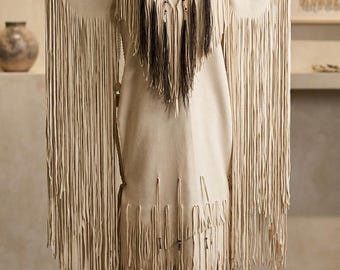 Robe de cérémonie perlée pour femme | Robe de mariée en cuir blanche à franges | Robe longue style musée