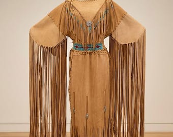 Robe en cuir suédée fabriquée à la main avec de longues franges, robe de mariée western, robe longue bohème chic cow-girl, cadeau pour elle