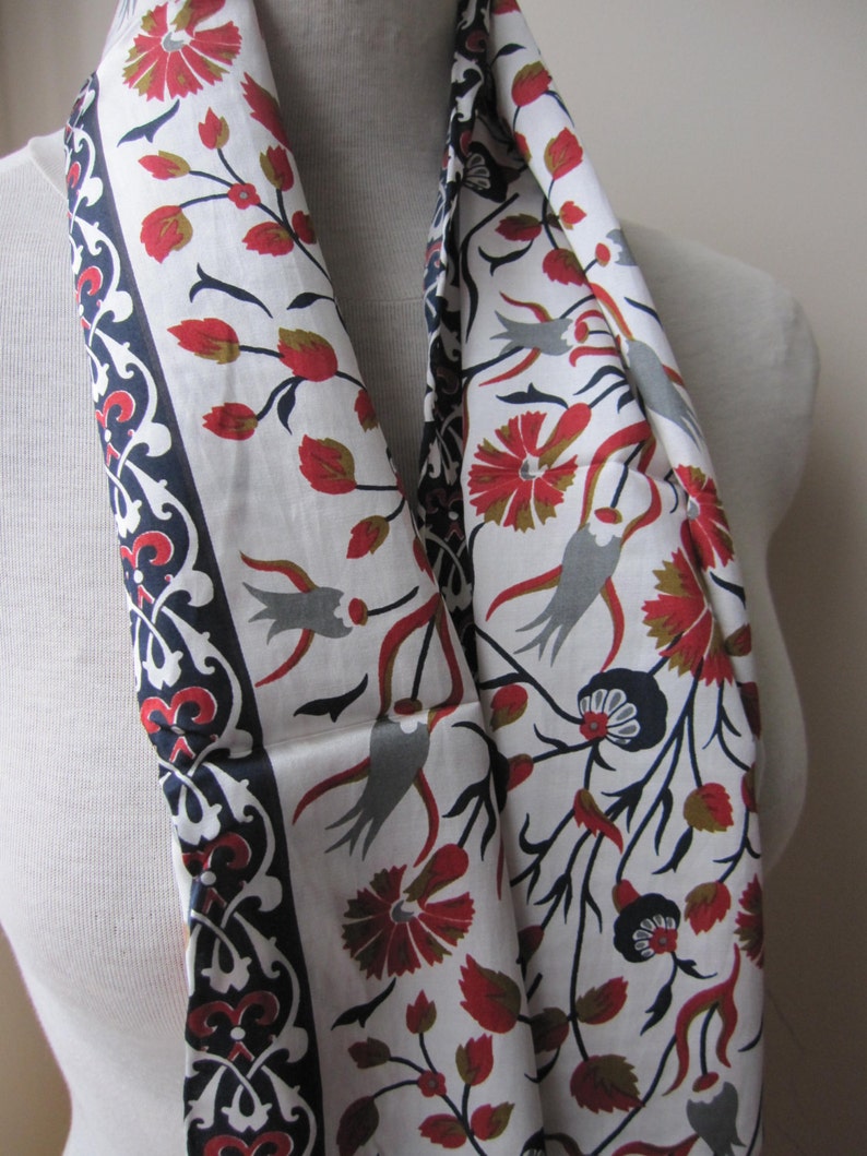 Handvävd sidenscarf: Ottomansk kakelmönster med blommig halsduk för kvinnor bild 1