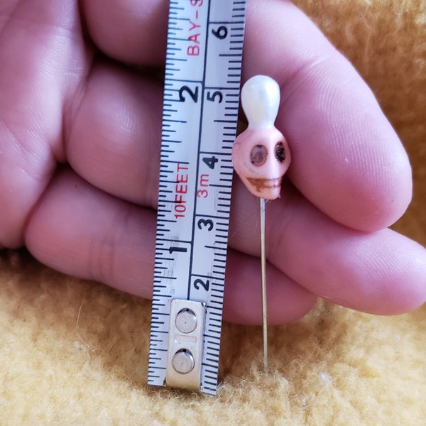 Skull pins - 2 inch poppet voodoo pin set