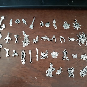Charmcasting, charm,  trinket divination set