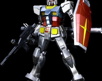 BANDAI MG RX-78-2 Gundam (Metallic Painted)Painted & Built