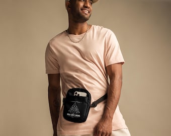 Gothic Fanny Pack Build Dont Break Black Crossbody Bag Techwear Shoulder Pouch Edgy Grunge Belt Bag Unisex Streetwear Phone Hip Purse Alt