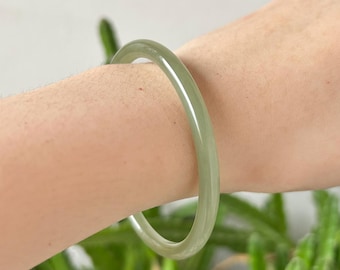 51.9-55.3mm Qinghai Nephrite Jade Ding Dang Bangles - Lake Water Green