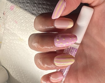Custom Press on nails. Send me a message to customize