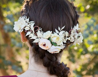 Bridal floral hair vine in ivory