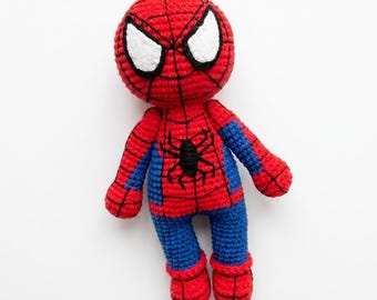 Virkmönster för Spider Hero - Amigurumi Superhjältedocka PDF - Mellannivå - Digitalt mönster för direktnedladdning