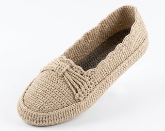 Elegant Pearl Loop Crochet Slipper Pattern – Textured House Shoes (PDF Download)