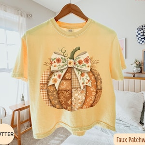 Comfort Colors® Pumpkin Boxy Tee, Fall Coquette Cropped Shirt, Autumn Thanksgiving Gift, Faux Patchwork Pumpkin Tshirt Cute Fall Bow Pumpkin