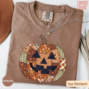 Comfort Colors® Faux Patchwork Pumpkin Halloween Shirt, Cute Spooky Season Tee, Women's Fall Halloween Outfit Retro Pumpkin Halloween Top