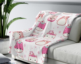 Kawaii Cute Cat Faces Sherpa Blanket | Pink Pastel Plush Throw