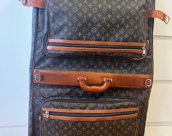 Louis Vuitton Vintage „Porte-Habits” (torba na płaszcze) – autentyczna z lat 80.