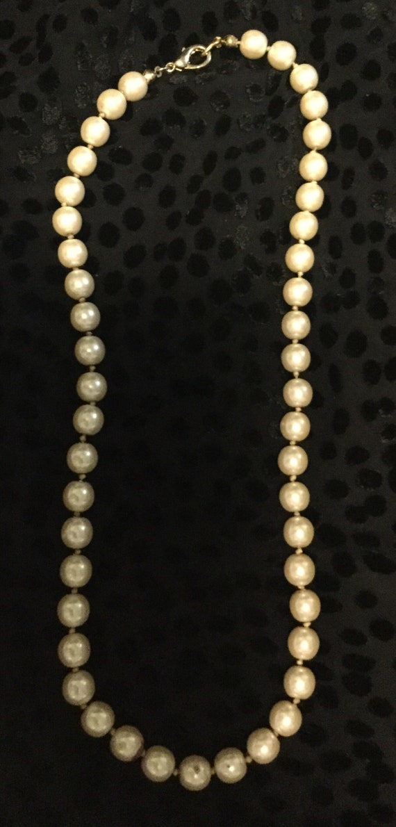 ★早期完売★VINTAGE HOLLYWOOD★5-way Knotted Pearl Necklace Vintage 1950s Pearl Necklace 5mm wide knotted 14 Karat Gold
