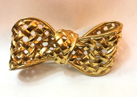 Large 3 “Gold Metal Lattice Bow BROOCH - pin. Sig… - image 1