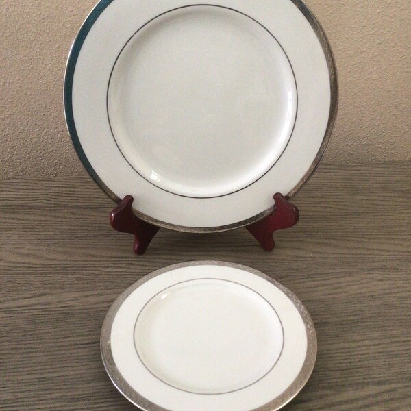 2 Theodore Haviland Symphonie Platine Plates Dinner and Salad Lunch Pretty 149 dollar retail value