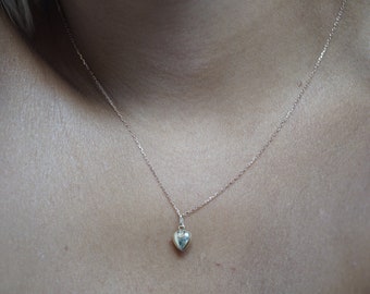 Heart pendant gold necklace
