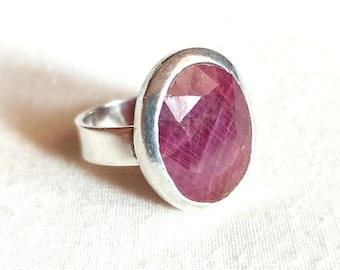 bague vintage en argent avec rubis | Argent sterling 925 | vers les années 1960