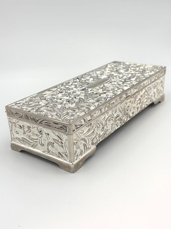 Vintage Godinger Silver Plated Floral Jewelry Box Vel… - Gem