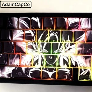 134-Tasten-Anime-Tastenkappenset, PBT-Cherry-Profil, seitlich gravierte, transparente Tastenkappen, ANSI-ISO-Layout