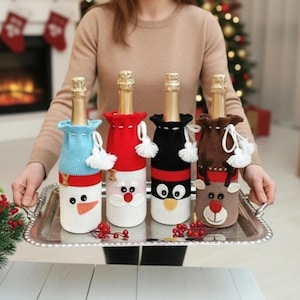 Haakpatroon 316 - 4 flessentassen of hoes voor wijn of champagne Sneeuwpop, kerstman, rendier, pinguin - door Zabelina Etsy