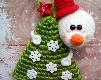 281 かぎ針編みパターン - クリスマスツリーの上の雪だるまの飾り