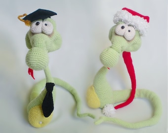 018 Snake Snakish toy with wire frame + 2 hats - Amigurumi Crochet Pattern - PDF file by Astashova Etsy