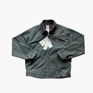 Reworked Vintage Carhartt Detroit Jacket: Moos Green Upcycled Workwear”