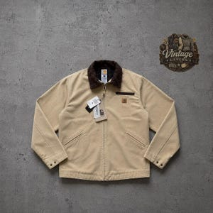 Veste Carhartt Detroit vintage retravaillée : vêtements de travail kaki upcyclés