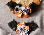 Wedding Garter Bridal Garter Set - Skull Garter Spider Garter Zombie Bride - Dia de los Muertos Wedding Steampunk Day of the Dead Wedding