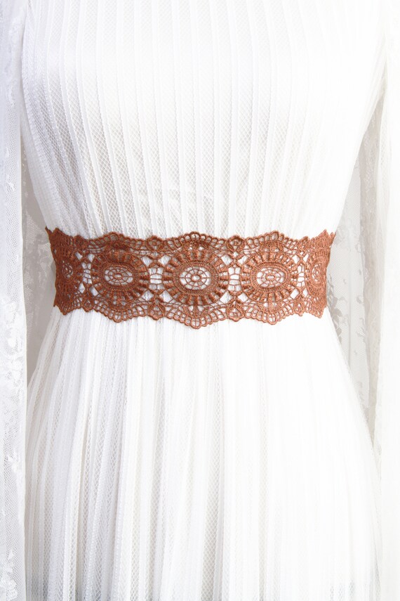 wedding belts for lace dress