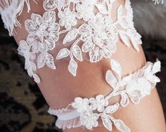 Bridal Garter Wedding Garter Set - Keepsake Garter Toss Garter Included - Ivory Garter Beaded Flower Lace Garter Garters - Vintage Inspired