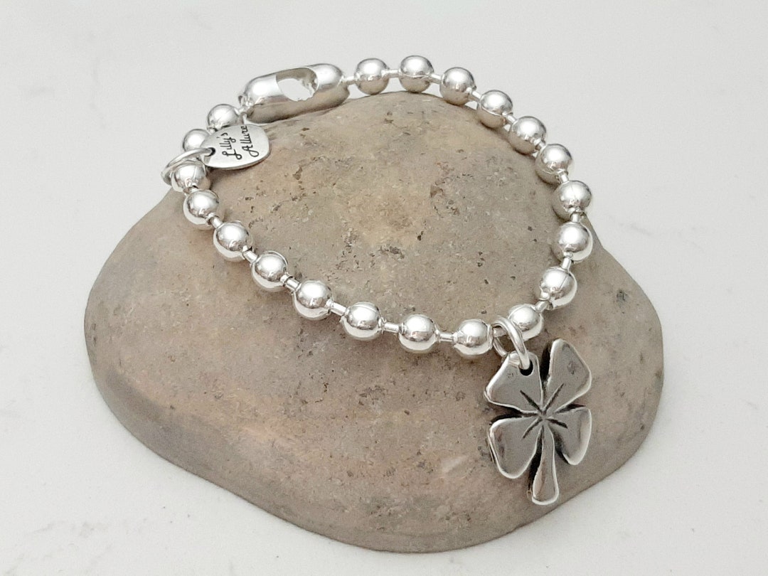 ◆HYERES LOR◆ [BYER] Silver (W) Clover Ball Chain Bracelet Silver Bracelet Four-leaf Clover Charm Symbols of Faith Love