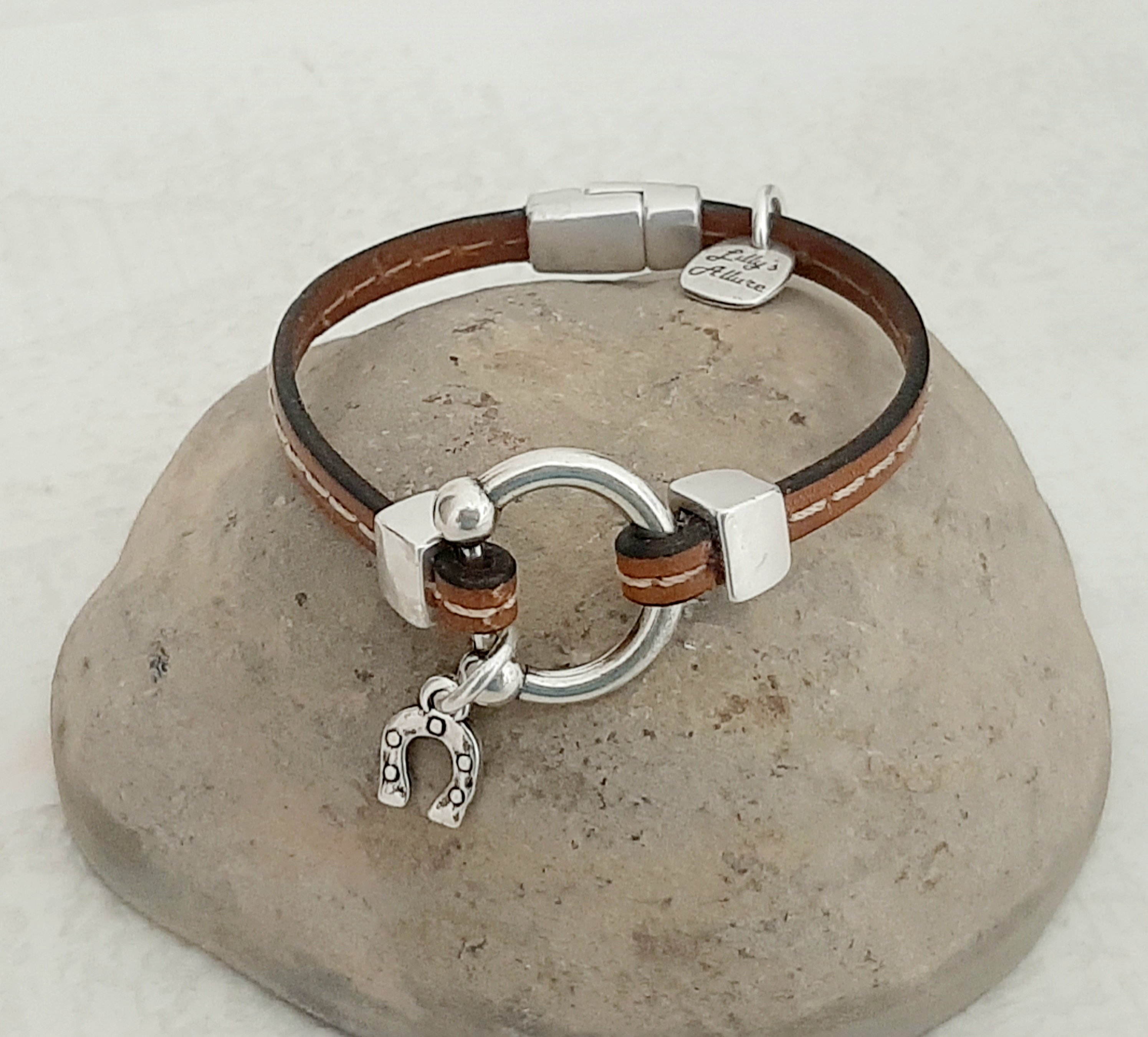 Bracelet Western En Cuir Pour Cheval – Modèle Sans Marque – État D’occasion