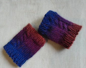 Wrist warmers Cuffs Wristlets orange brown lilac blue Womens Girsl Boys warm soft cozy wool pulse warmers Hand knitted Handmade in FINLAND