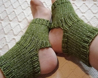 Yoga socks warmers, ankle warmers Handknitted, dance pilates spa socks, women teen girl  gree shades socks, soft gift Handmade in Finland