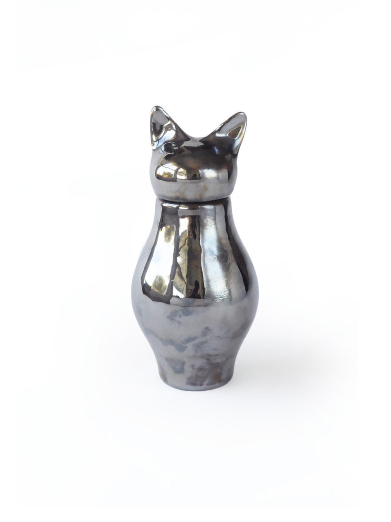 Basst Cat Urn Chrome image 1