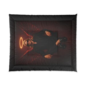 Edredón con ángel de halo neón / Ropa de cama con figura alada de estilo gótico oscuro imagen 3